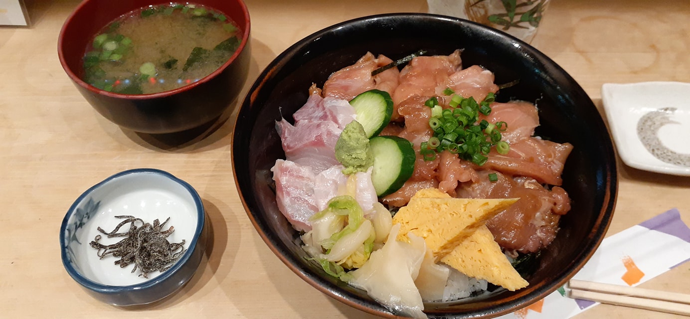 マグロ漬け+くえ丼